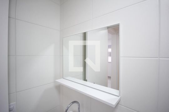Banheiro de apartamento para alugar com 2 quartos, 34m² em Cambuci, São Paulo