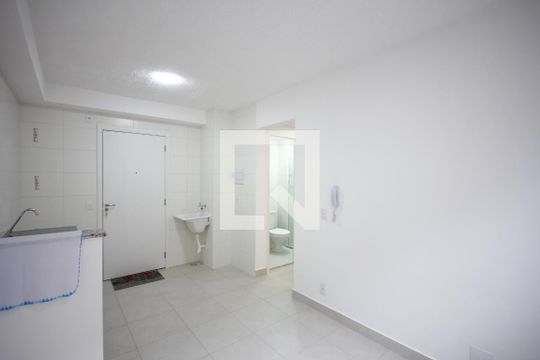 Apartamento para alugar com 2 quartos, 34m² em Cambuci, São Paulo