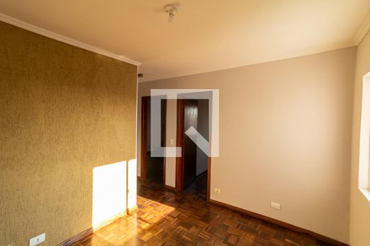 Sala de apartamento à venda com 2 quartos, 50m² em Vila Marieta, São Paulo