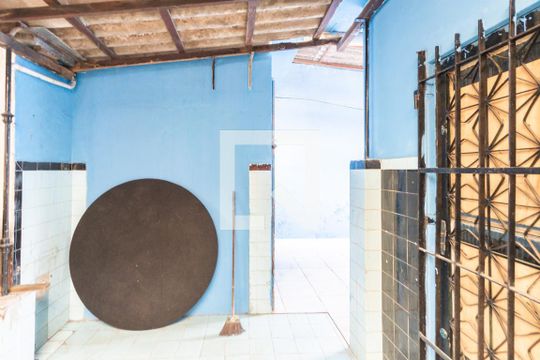 Área de Serviço de casa para alugar com 4 quartos, 600m² em Benfica, Rio de Janeiro