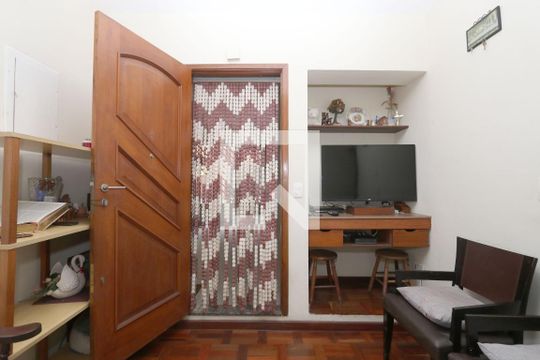 Sala de casa à venda com 5 quartos, 149m² em Vila Indiana, São Paulo