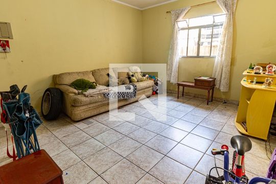 Casa à venda com 3 quartos, 155m² em Água Rasa, São Paulo