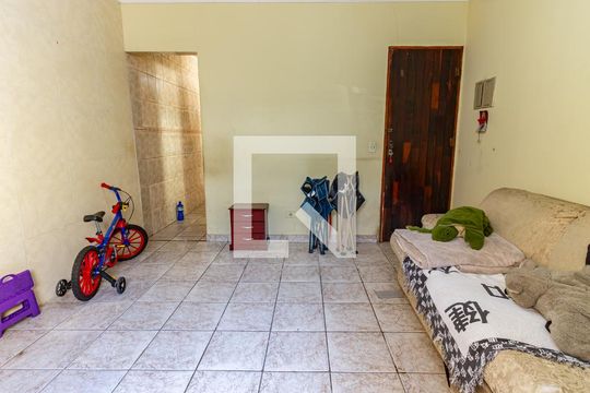 Sala de casa à venda com 3 quartos, 155m² em Água Rasa, São Paulo