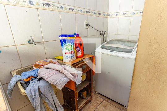 Área de Serviço e Quintal de casa à venda com 3 quartos, 155m² em Água Rasa, São Paulo