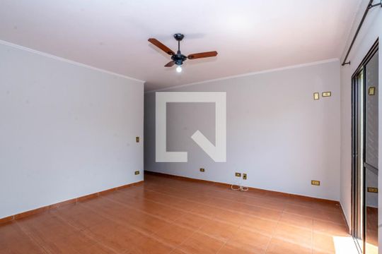 Quarto 1 de casa à venda com 3 quartos, 228m² em Jardim Las Vegas, Guarulhos