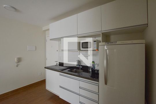 Cozinha de kitnet/studio à venda com 1 quarto, 35m² em Cambuci, São Paulo