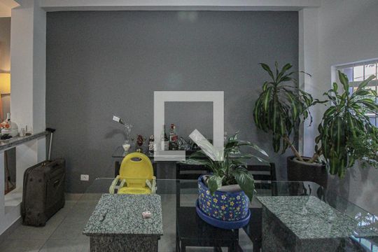 Sala de casa para alugar com 4 quartos, 200m² em Cambuci, São Paulo