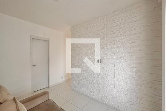 Sala de apartamento para alugar com 2 quartos, 63m² em Alphaville Empresarial, Barueri