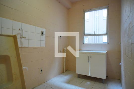Cozinha de apartamento à venda com 2 quartos, 41m² em Rubem Berta, Porto Alegre