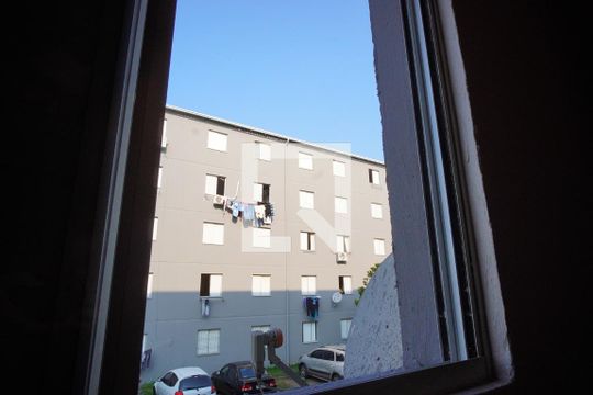 Quarto 1'- Vista de apartamento à venda com 2 quartos, 41m² em Rubem Berta, Porto Alegre