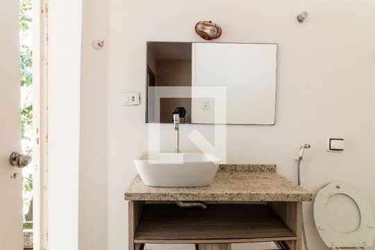 Banheiro da Suíte de casa à venda com 3 quartos, 180m² em Alto da Lapa, São Paulo