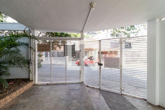 Garagem de casa à venda com 3 quartos, 180m² em Alto da Lapa, São Paulo