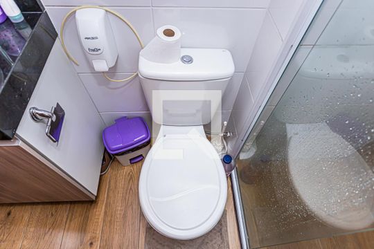 Banheiro de apartamento à venda com 2 quartos, 43m² em Jardim Íris, São Paulo
