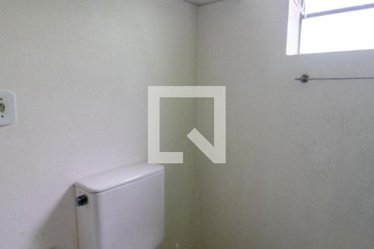 Banheiro de apartamento para alugar com 1 quarto, 43m² em Agronomia, Porto Alegre