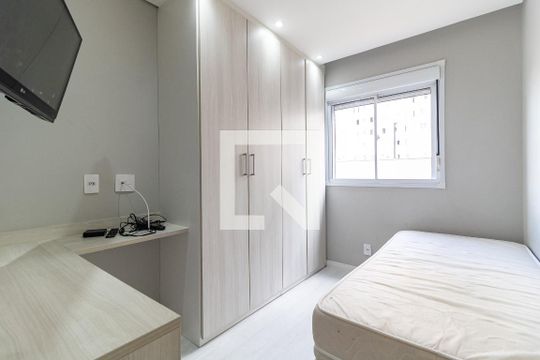 Quarto 2 de apartamento para alugar com 2 quartos, 40m² em Jardim São Savério, São Paulo