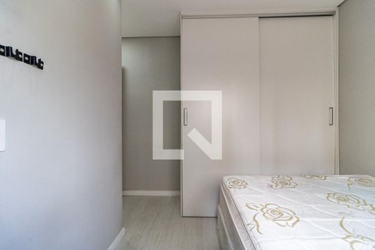 Quarto 1 de apartamento para alugar com 2 quartos, 40m² em Jardim São Savério, São Paulo