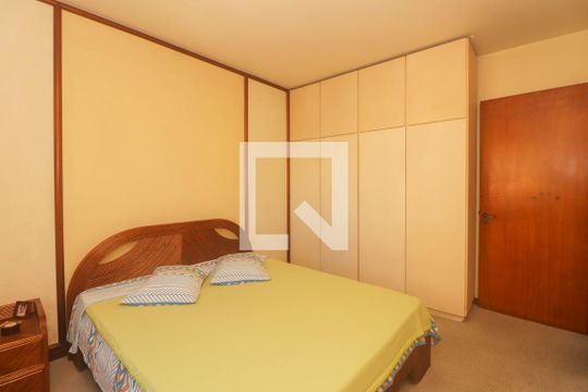 Quarto 1 de apartamento à venda com 2 quartos, 152m² em Bom Fim, Porto Alegre