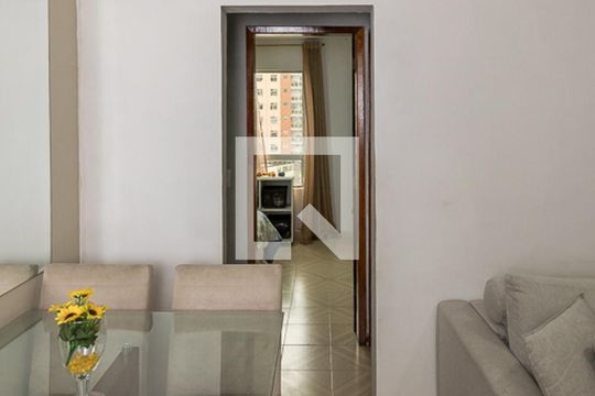 Sala de apartamento à venda com 2 quartos, 78m² em Olaria, Rio de Janeiro