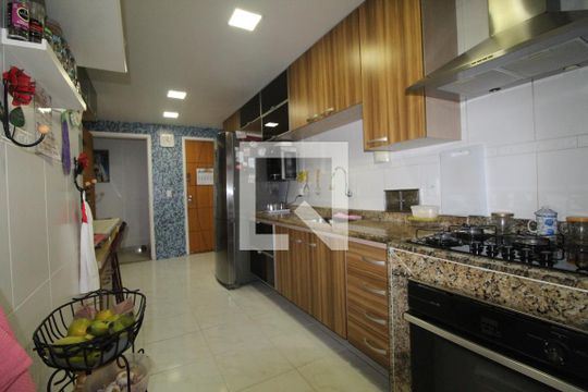 Cozinha de apartamento à venda com 3 quartos, 123m² em Freguesia de Jacarepaguá, Rio de Janeiro