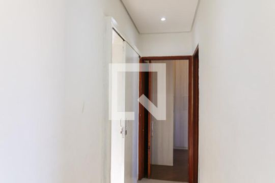 Corredor de apartamento à venda com 2 quartos, 68m² em Centro, Taboão da Serra