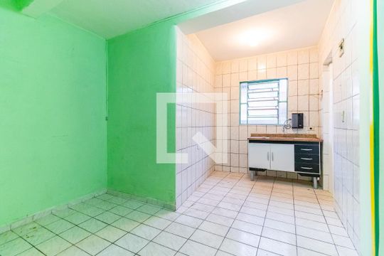 Cozinh de casa para alugar com 2 quartos, 56m² em Jardim Maria Rita, São Paulo
