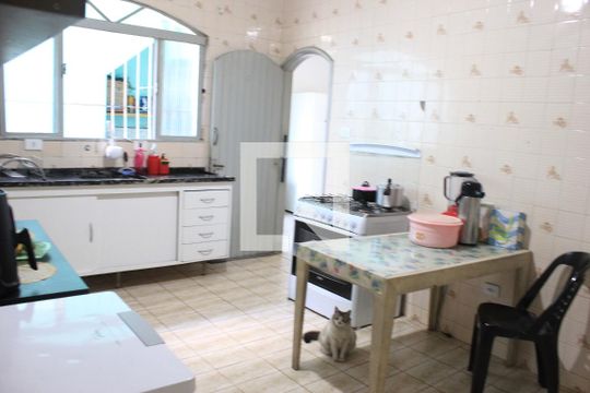 Cozinha de casa à venda com 2 quartos, 158m² em Jardim Santa Cecília, Guarulhos