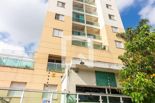 Fachada de apartamento à venda com 2 quartos, 58m² em Km 18, Osasco