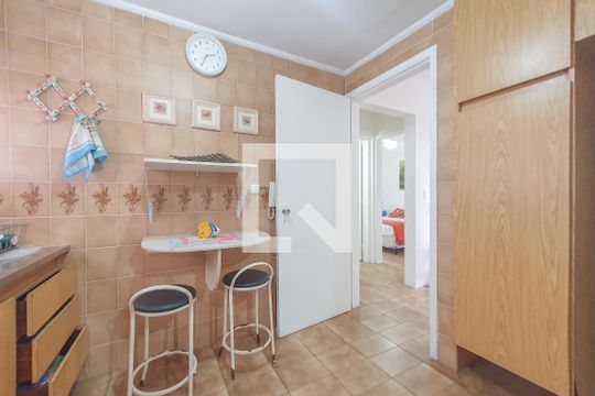Cozinha de apartamento para alugar com 2 quartos, 72m² em Balneario Cidade Atlantica, Guarujá