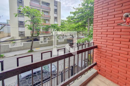 Varanda de apartamento para alugar com 2 quartos, 72m² em Balneario Cidade Atlantica, Guarujá
