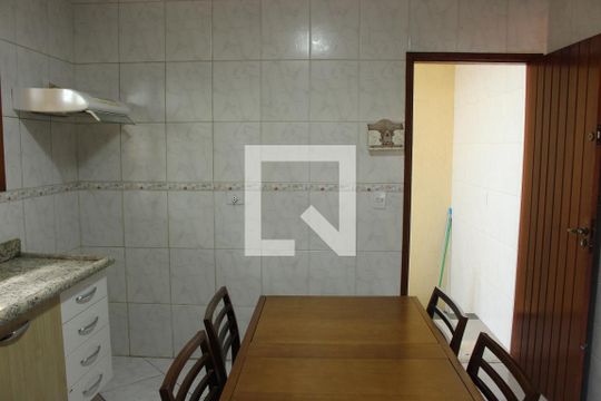 Cozinha de casa à venda com 3 quartos, 150m² em Jardim Pinheiros, São Paulo