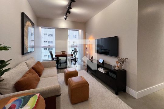 Sala de apartamento à venda com 2 quartos, 63m² em Vila Olímpia, São Paulo