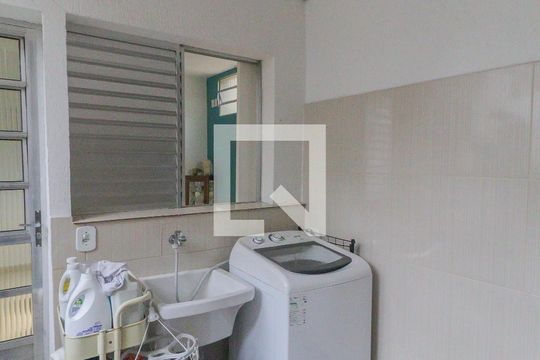 Área de Serviço de casa à venda com 4 quartos, 199m² em Vila Santana Ii, Jundiaí