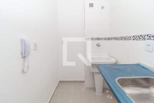 Cozinha e Área de Serviço de apartamento para alugar com 2 quartos, 42m² em Vila Matilde, São Paulo