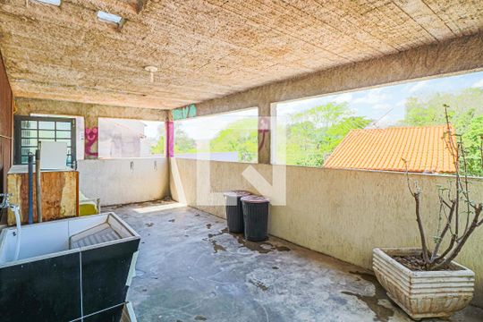 Área de serviço de casa para alugar com 4 quartos, 70m² em Raposo Tavares, São Paulo