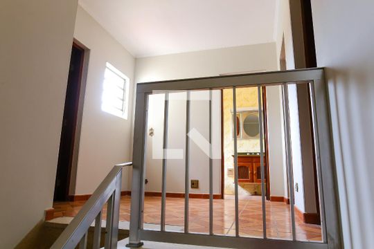 Banheiro de casa à venda com 3 quartos, 265m² em Jardim das Maravilhas, Santo André