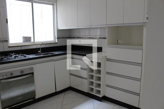 Cozinha de casa à venda com 2 quartos, 60m² em Vila Santa Clara, São Paulo