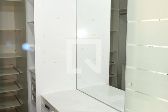 Closet da suíte de casa para alugar com 3 quartos, 149m² em Pedreira, São Paulo