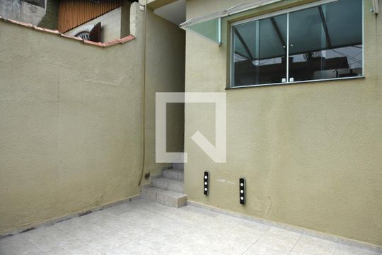 Garagem de casa para alugar com 3 quartos, 149m² em Pedreira, São Paulo