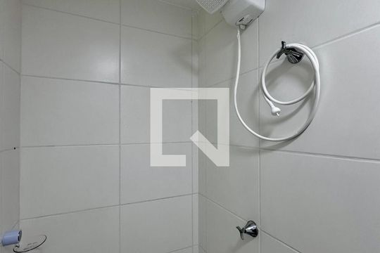 Banheiro Suíte de apartamento para alugar com 1 quarto, 29m² em Jardim Mirante, São Paulo