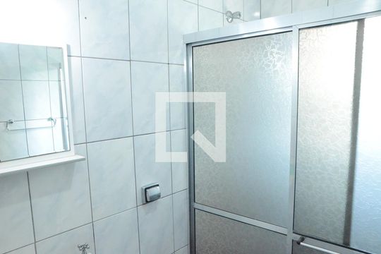 Banheiro 1 de casa à venda com 3 quartos, 545m² em Veloso, Osasco