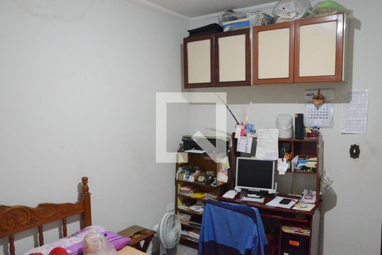 Quarto 2 de casa à venda com 3 quartos, 545m² em Veloso, Osasco