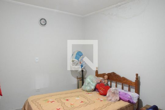 Quarto 2 de casa à venda com 3 quartos, 545m² em Veloso, Osasco