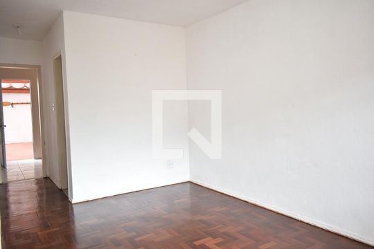 Sala de casa de condomínio para alugar com 2 quartos, 120m² em Campo Grande, Rio de Janeiro