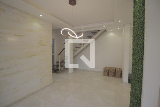 Sala 2 de casa para alugar com 6 quartos, 378m² em Estância Velha, Canoas