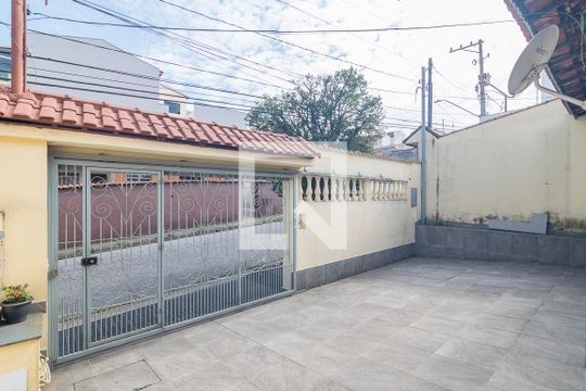 Garagem de casa à venda com 3 quartos, 270m² em Vila Alto de Santo André, Santo André