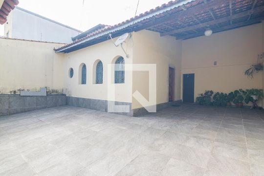 Garagem de casa à venda com 3 quartos, 270m² em Vila Alto de Santo André, Santo André