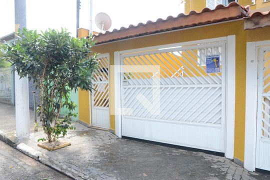 Fachada de casa à venda com 3 quartos, 200m² em Vila Campesina, Osasco