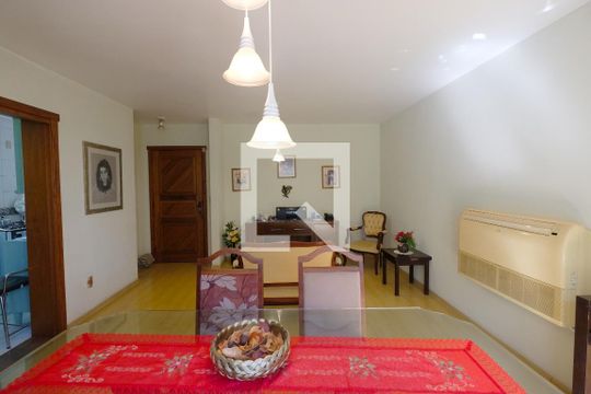 Sala de apartamento à venda com 3 quartos, 240m² em Jardim Botânico, Porto Alegre