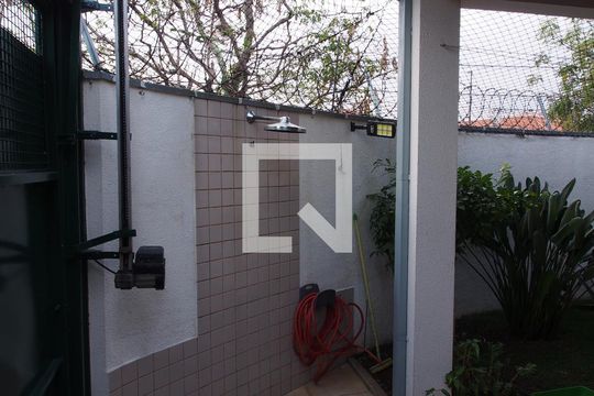 Jardim de casa à venda com 3 quartos, 178m² em Horto Santo Antonio, Jundiaí