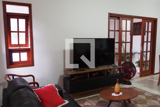 Sala  de casa à venda com 3 quartos, 178m² em Horto Santo Antonio, Jundiaí